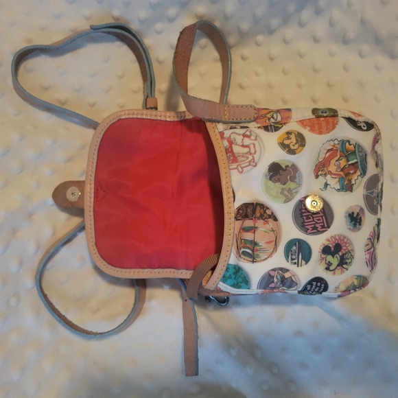Disney Dooney & Bourke Button Crossbody Disney Parks Exclusive - Picture 7 of 12